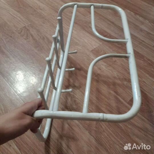 Вешалка для одежды настенная