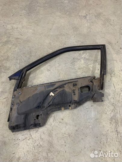 Рамка стекла передняя левая Audi 80 B3 PM 1.8 1989