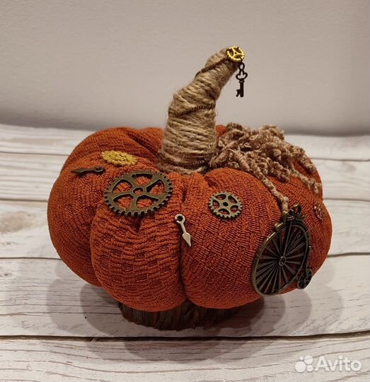 Интерьерная тыква ручной работы