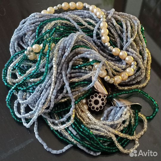 Колье, бусы разные