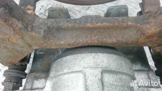 Суппорт тормозной передний левый dodge journey (YU