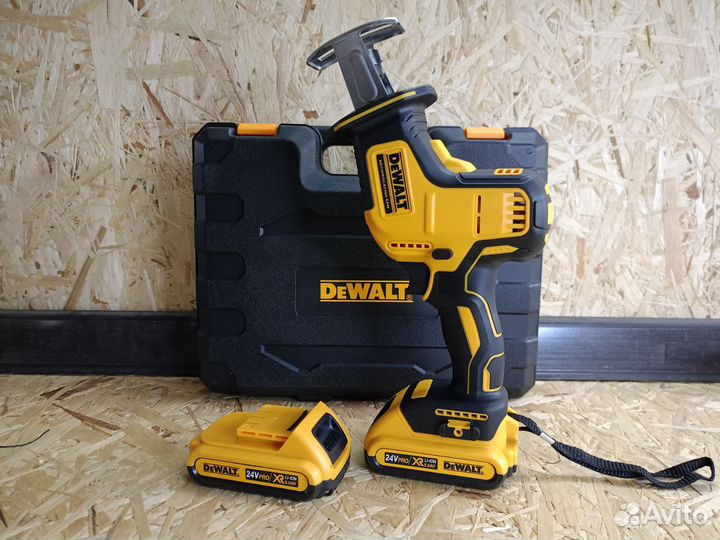 Сабельная пила dewalt