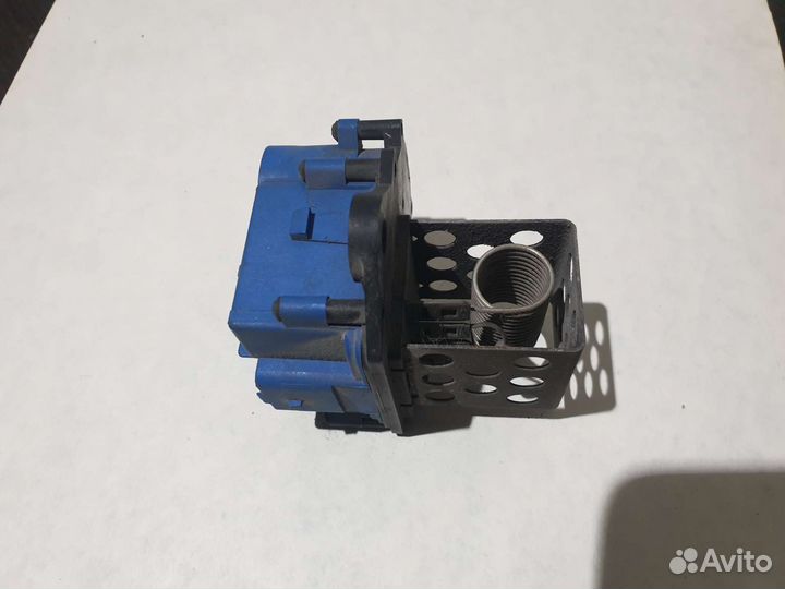 Реле резистор охлаждения Peugeot citroen