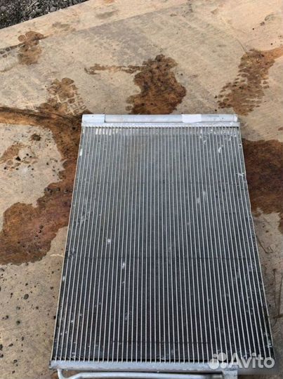Радиатор кондиционера Bmw X5 E70