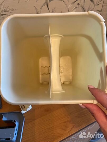 Швабра c отжимом и ведром 6 л с отсеками