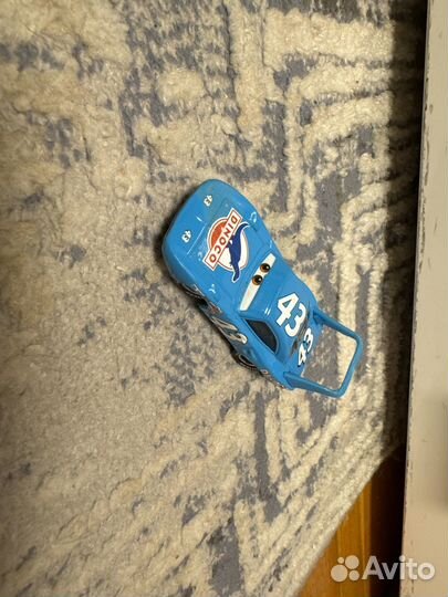 Машинка dinoco king тачки matell желез