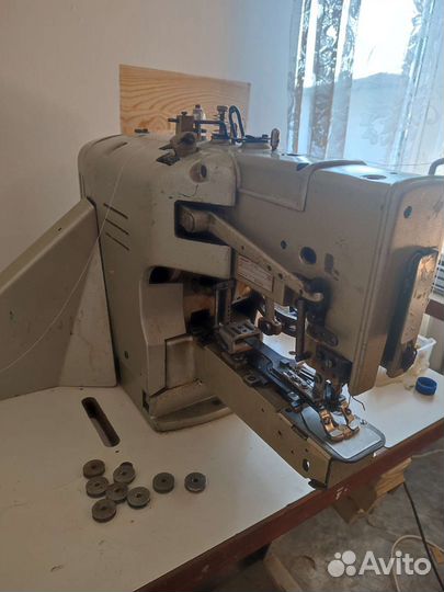 Машинка для пришивания пуговиц