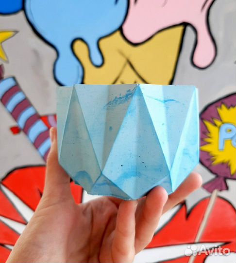 РаспродаюКашпо из гипса