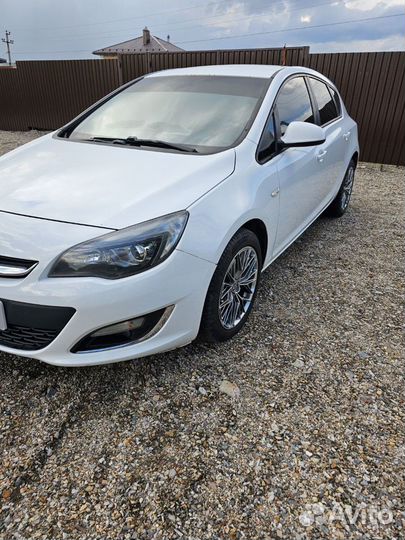 Opel Astra 1.6 МТ, 2012, 176 300 км