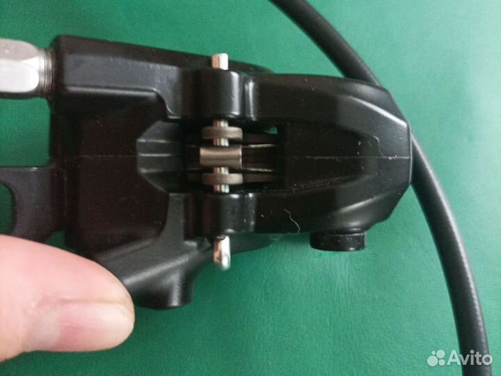 Гидравлические тормоза shimano MT200