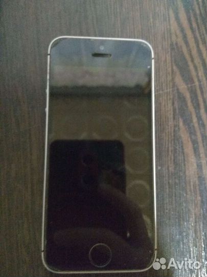 Телефон iPhone