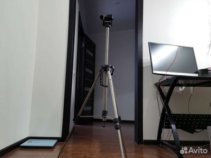 Штатив для фотоаппарата continent a3