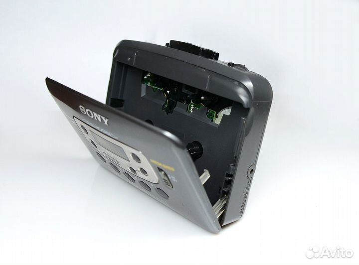 Кассетный плеер Sony Walkman WM-FX423
