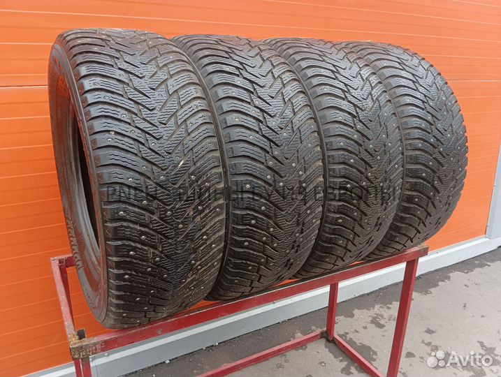 Nokian Tyres Hakkapeliitta 8 SUV 285/60 R18 89T