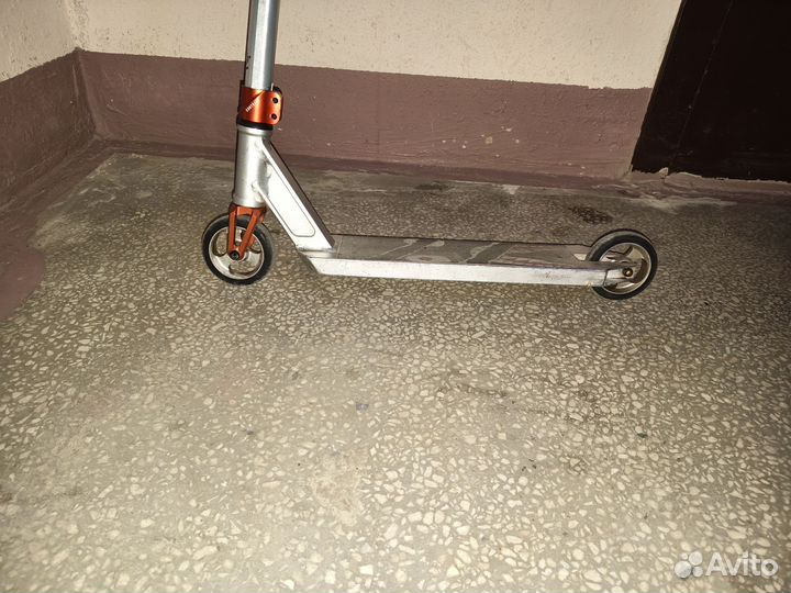 Дека для трюкового самоката парк