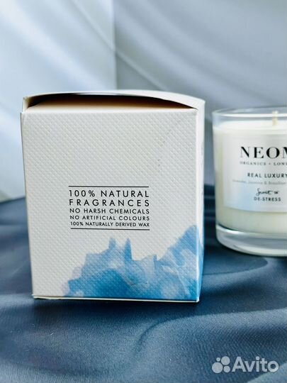 Ароматическая свеча Neom Real Luxury Scented