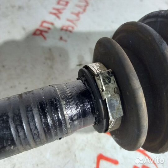 Привод передний левый Audi A3 8P BSE 1.6 2008