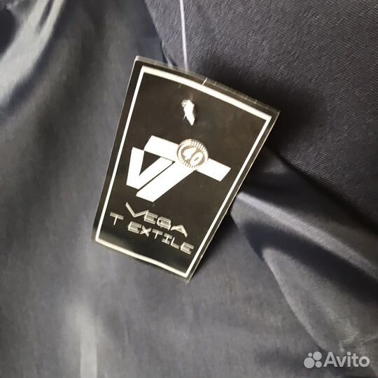 Школьный жакет новый р-р 40