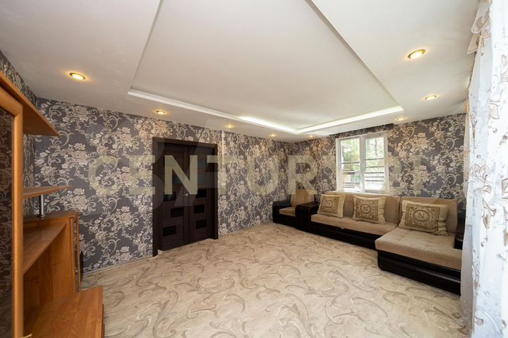 Дом 61 м² на участке 10 сот.