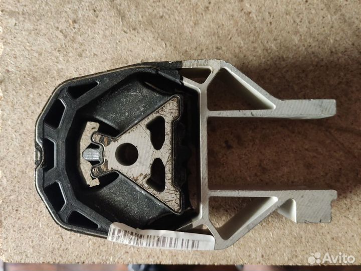 Опора кпп ford focus 3