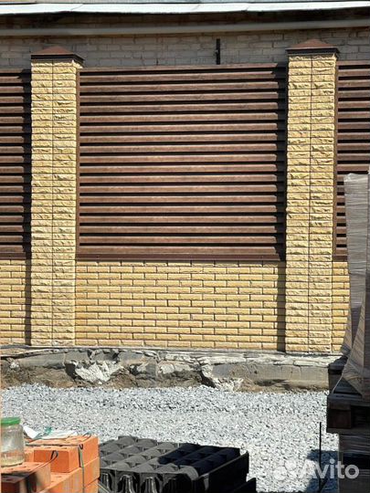 Забор из жалюзи ламелей под ключ
