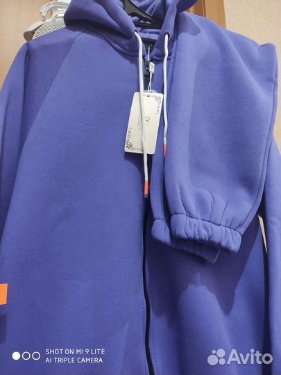 Спортивный костюм женский.Теплый.Не закатывается