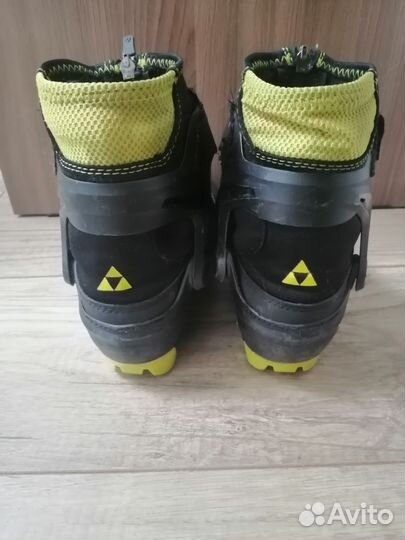 Лыжные ботинки fischer 38 combi