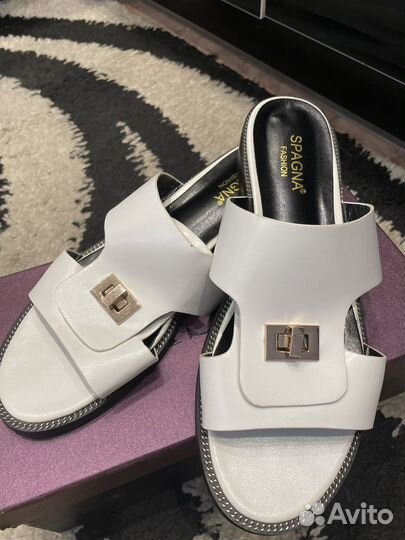 Шлепанцы женские