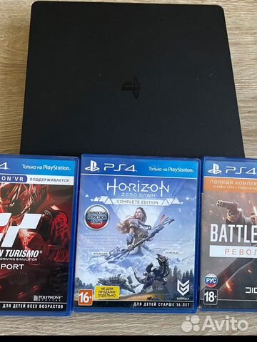 Sony Playstation 4 Slim 850 GB + 3 игры и провода