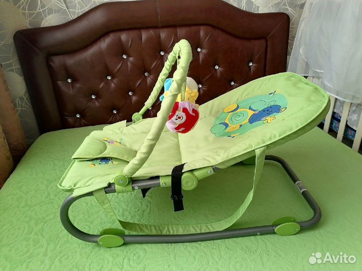 Шезлонг детский