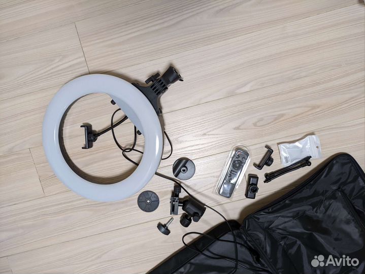 Кольцевая лампа LR 14