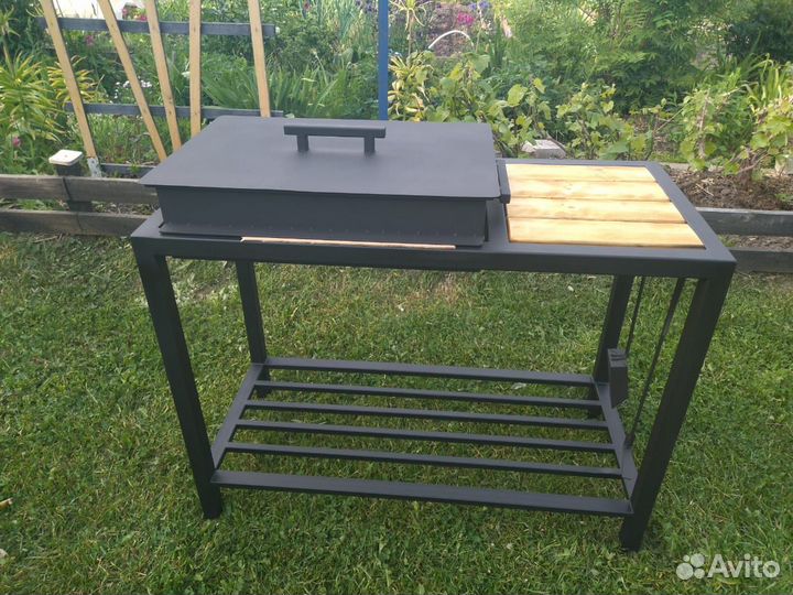 Мангал с крышкой