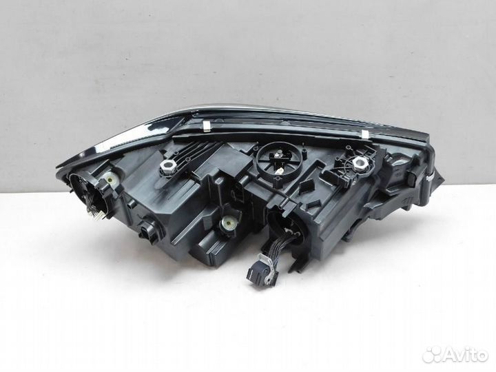 Фара левая BMW 3-Series