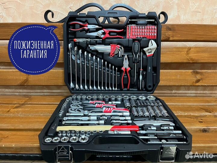 Набор инструментов в автосервис