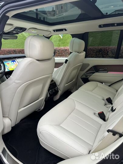 Land Rover Range Rover 3.0 AT, 2023, 1 300 км