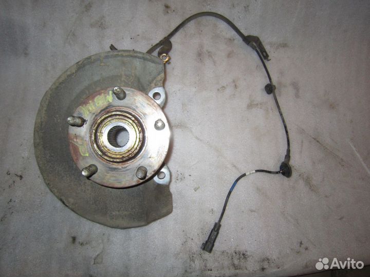 Поворотный кулак, ступица Mitsubishi Outlander 3