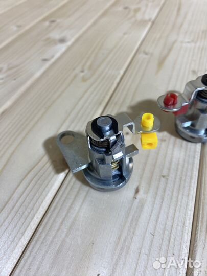 Личинки передних дверей Toyota Corolla, Sprinter