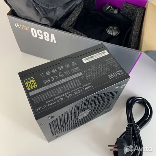 Блок питания Cooler Master V850 gold - V2