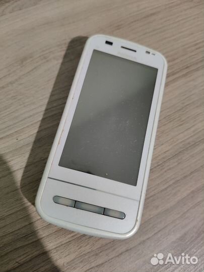 Nokia C6-00