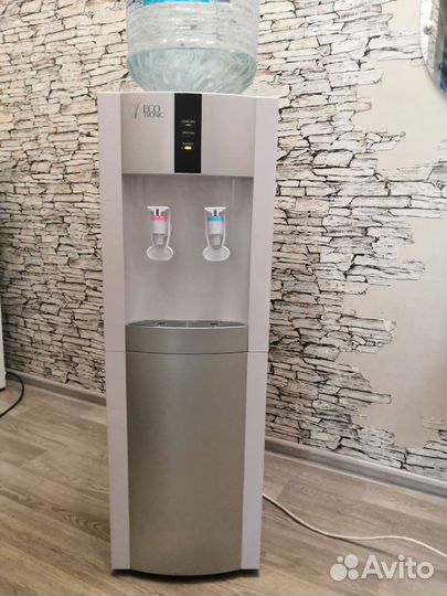 Кулер для воды