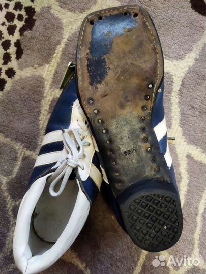 Лыжные ботинки