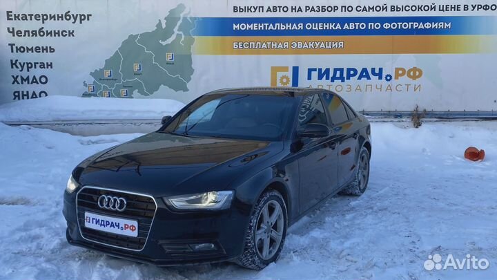 Поводок стеклоочистителя передний правый Audi A4 (B8) 8K19554081P9