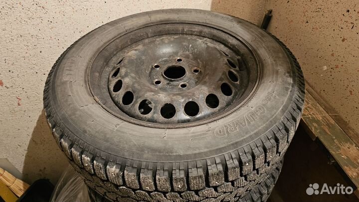 Yokohama F700Z 195/65 R15 94Q