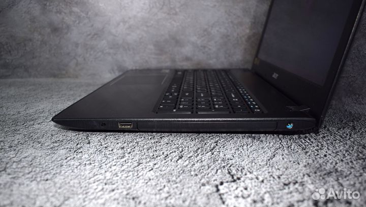 Ноутбук acer на Core i5-7200U/ 950M/ 12 gb