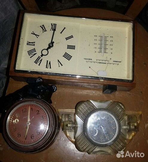 Часы термометр, барометр, медведь на бочке