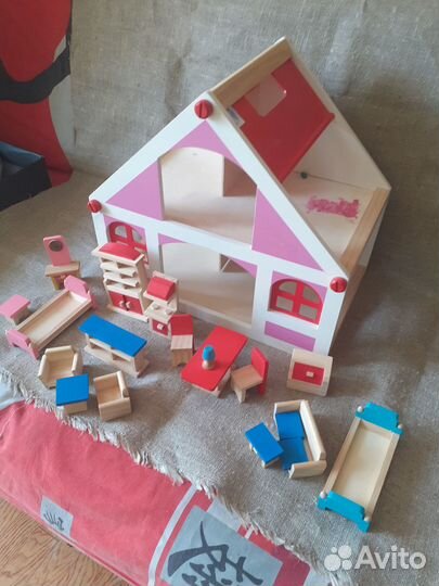 Кукольный домик