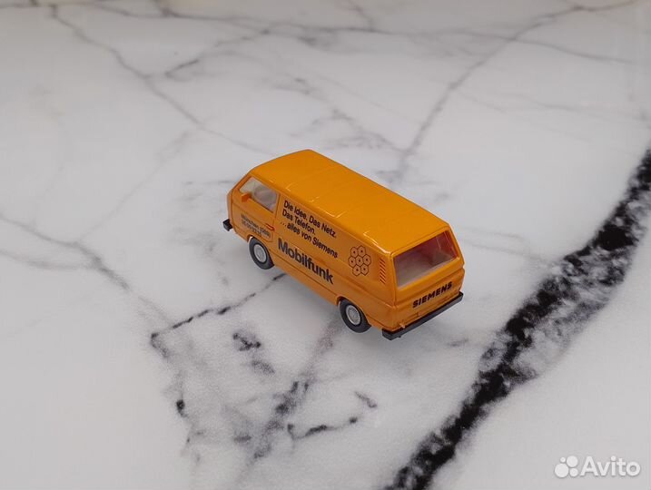 Volkswagen Transporter T3 (1980-1990), оранжевый