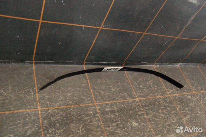 Молдинг двери передней правой - Skoda Rapid