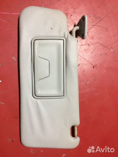 Козырек солнцезащитный левый Mitsubishi Outlander