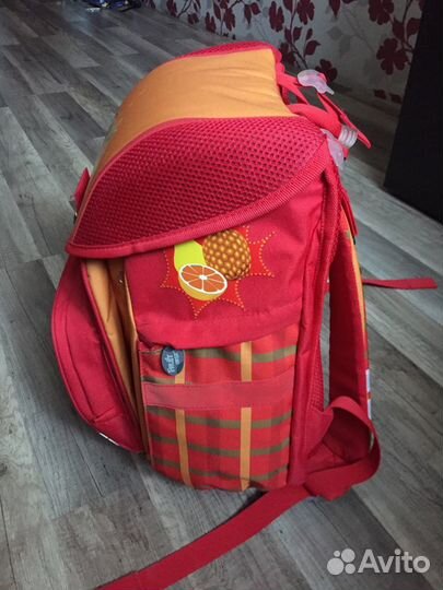 Рюкзак школьный